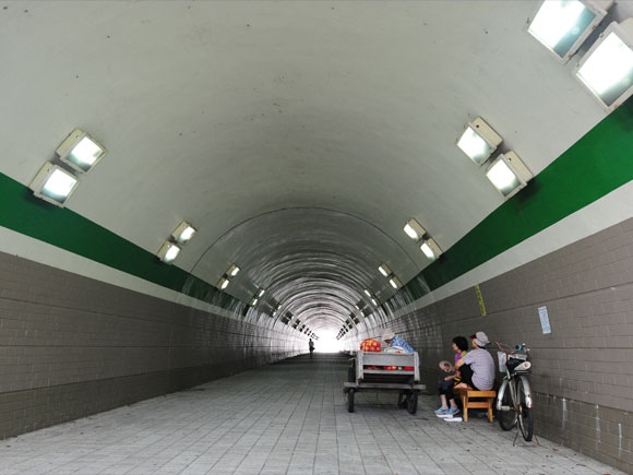 Street lighting tunnel